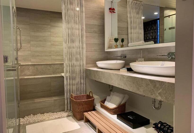 تختخواب و صبحانه 山月二二villa溫泉墅