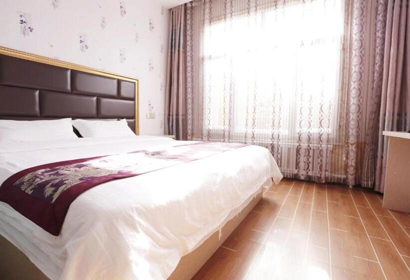 Otel 哈尔滨机场东方红运宾馆