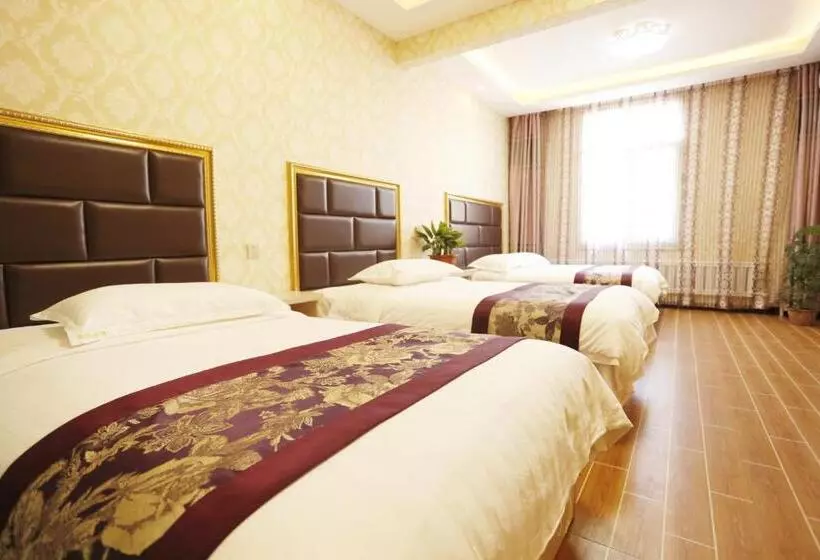 هتل 哈尔滨机场东方红运宾馆