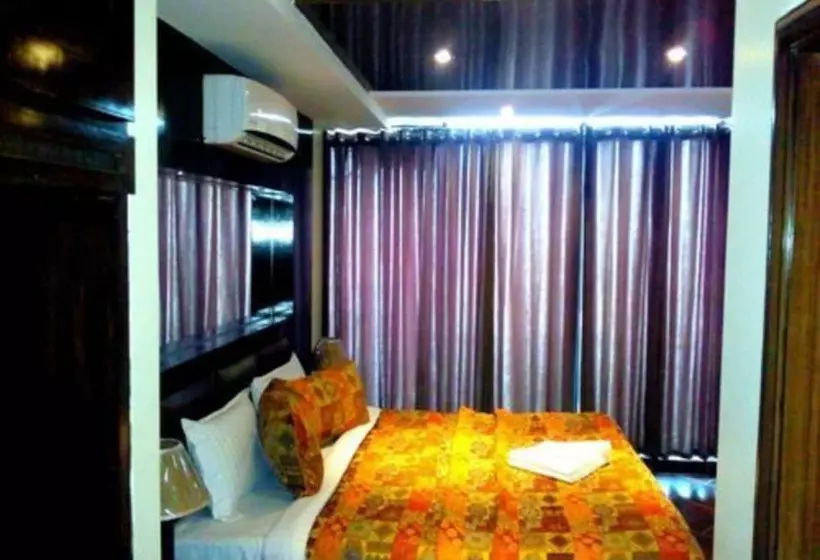 Bling Hotel International