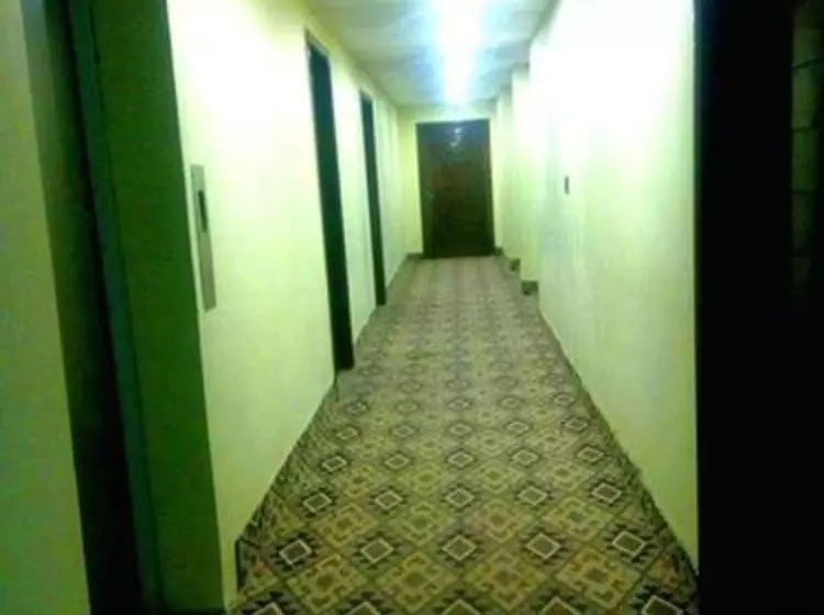 Bling Hotel International