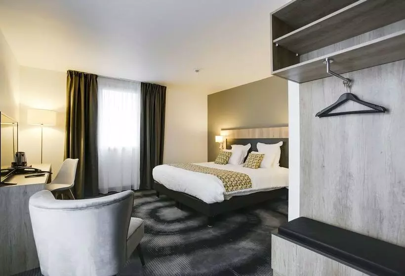 Brit Hotel Confort Loches