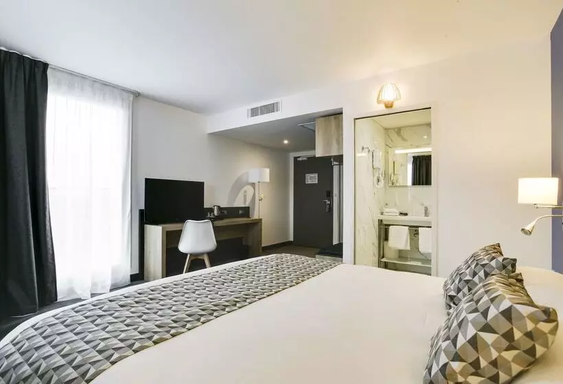 Brit Hotel Confort Loches