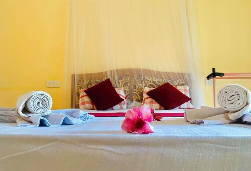 בית מלון כפרי Green Hut Nature Resort