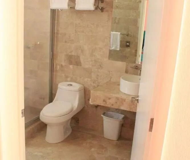 هتل Miami Inn