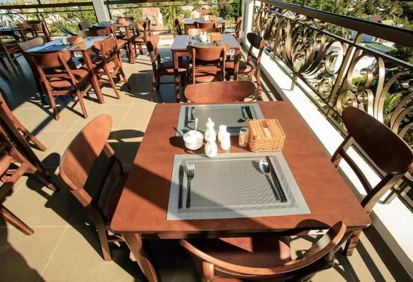 هتل Thai Binh Cam Ranh