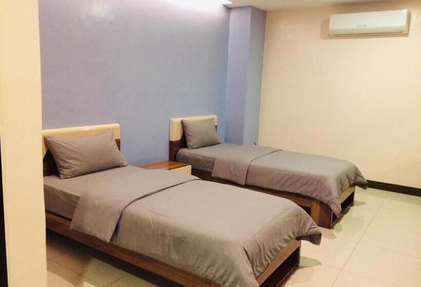 בית מלון כפרי Ybc Grand