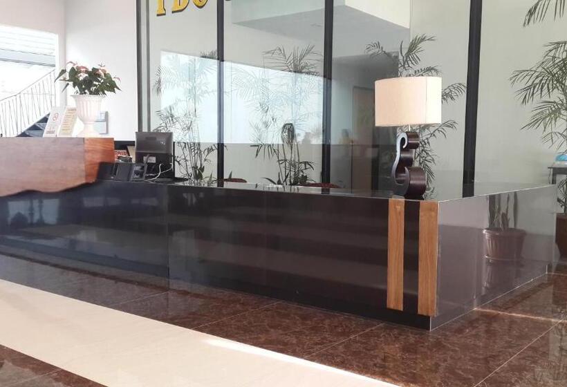 בית מלון כפרי Ybc Grand