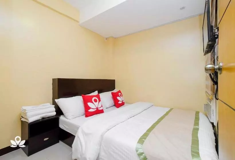 Hotelli Zen Rooms Time Travellers Makati