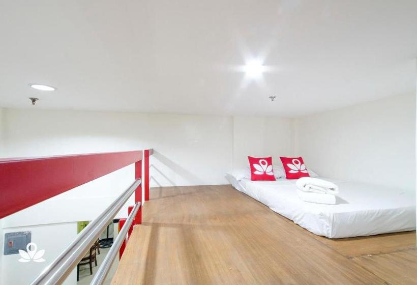 Hotel Zen Rooms Time Travellers Makati