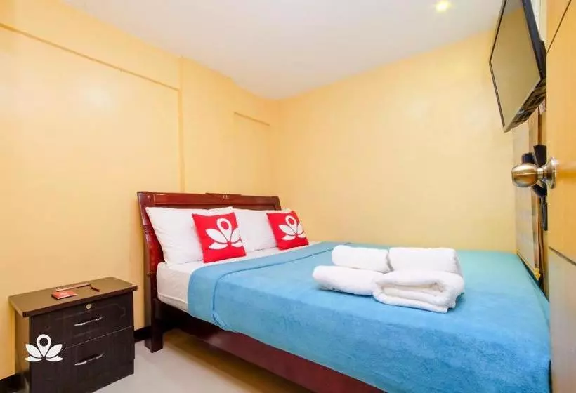 Hotelli Zen Rooms Time Travellers Makati
