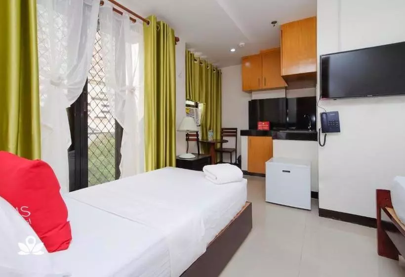 Hotelli Zen Rooms Time Travellers Makati