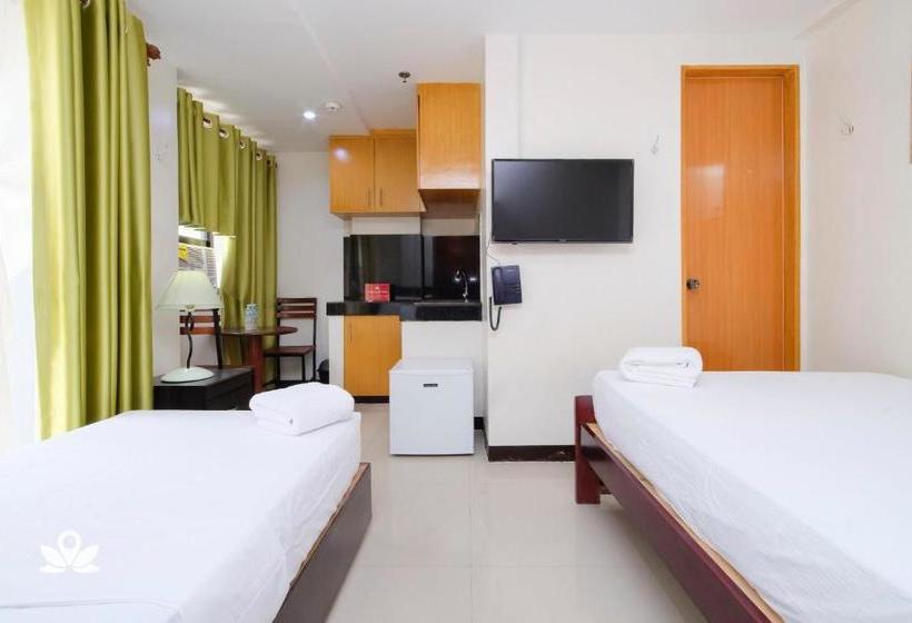 Hotel Zen Rooms Time Travellers Makati