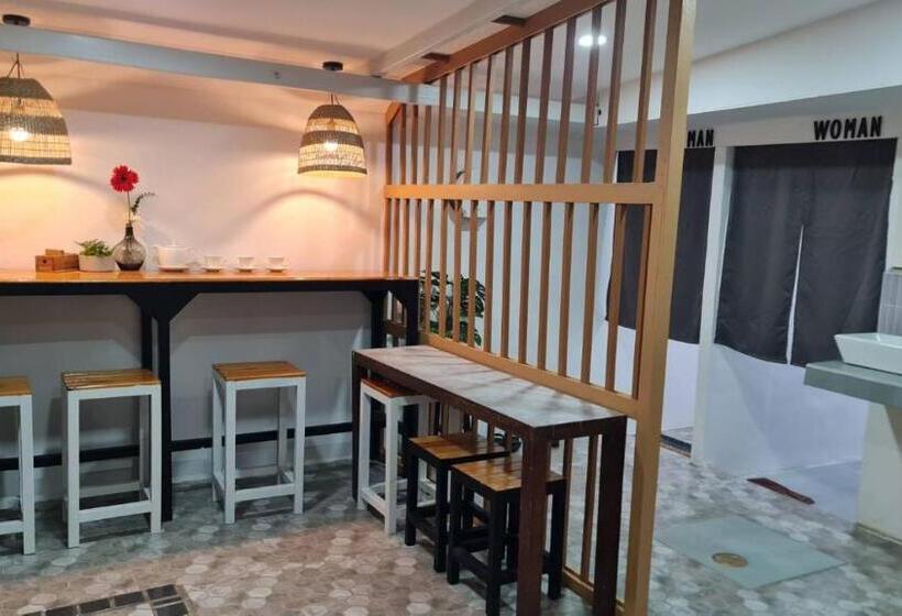 هاستل Costa Bed Hua Hin