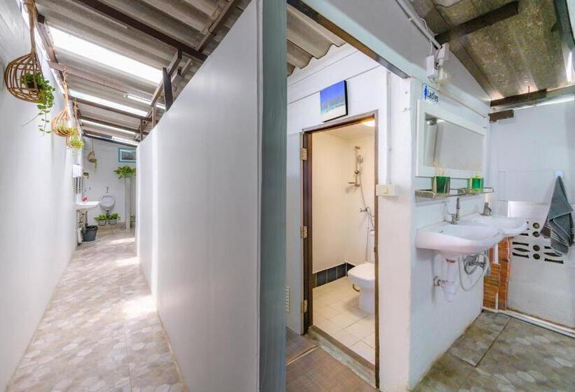 هاستل Costa Bed Hua Hin