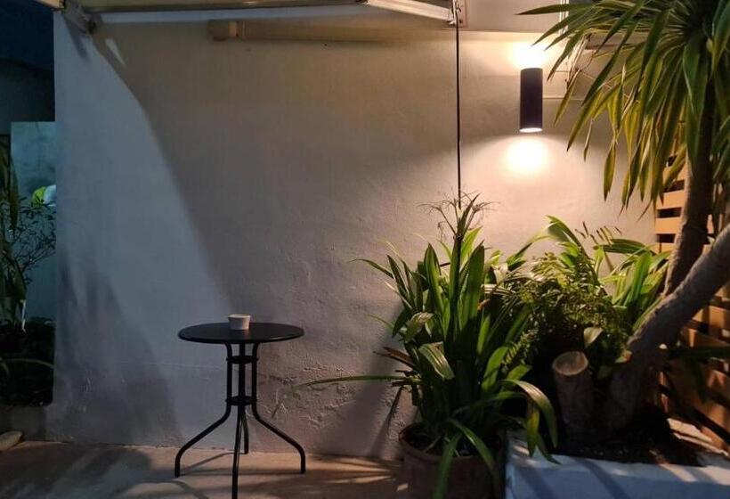 هاستل Costa Bed Hua Hin