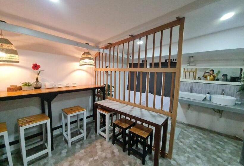 هاستل Costa Bed Hua Hin