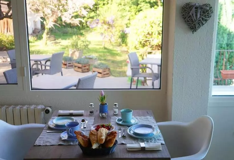 ベッドアンドブレックファースト Les Terrasses Du Luberon