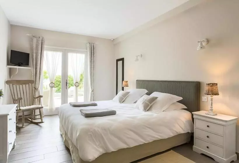 ベッドアンドブレックファースト Les Terrasses Du Luberon