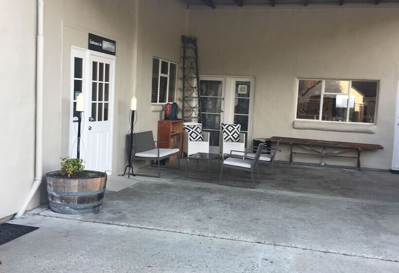 Bed and Breakfast The Workshops Clyde Accommodation