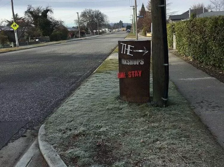 Aamiaismajoitus (B&B) The Workshops Clyde Accommodation