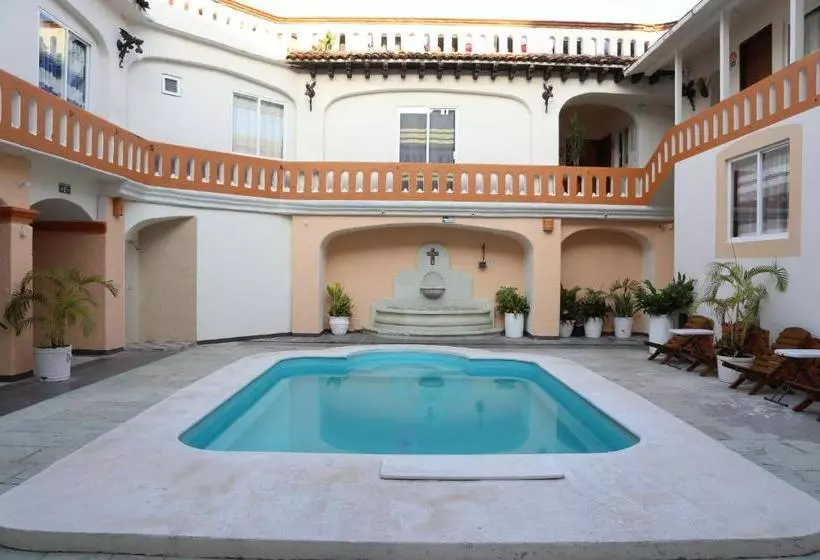 Hotelli Casa Blanca Del Sol Tangolunda