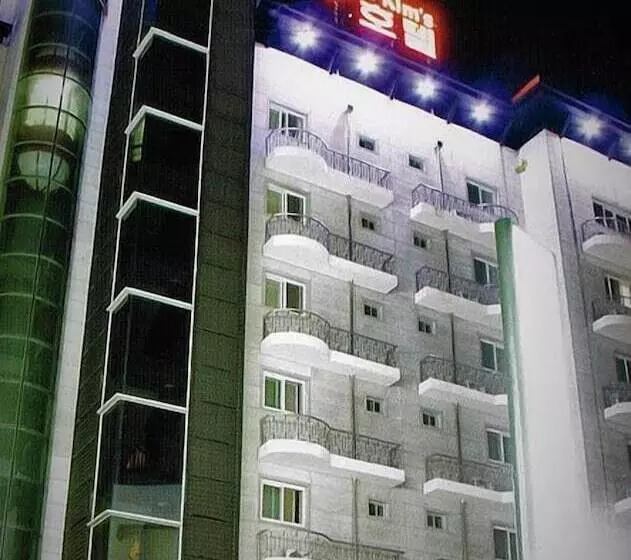 Kims Hotel Gumi