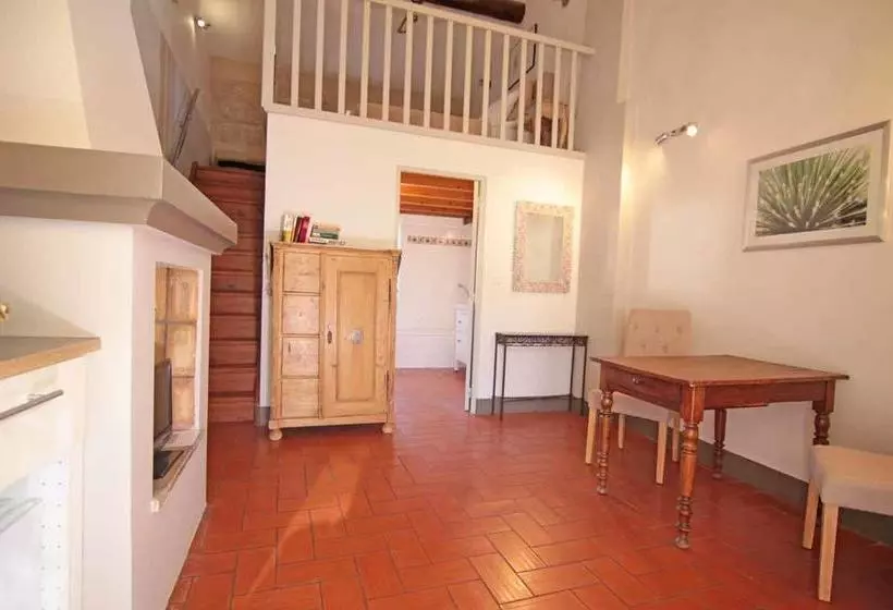 Villa Velleron