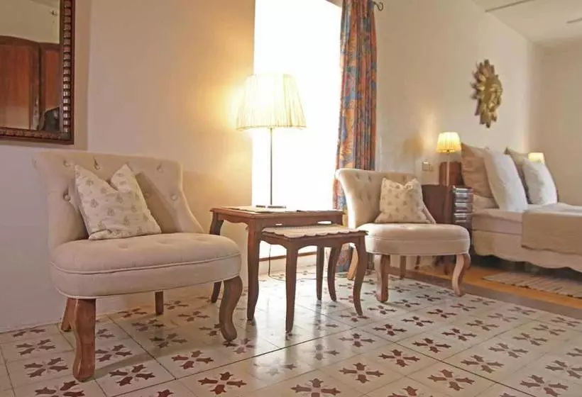 Villa Velleron