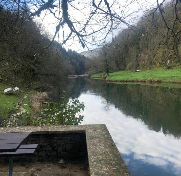 酒店 Auberge De La Bouege