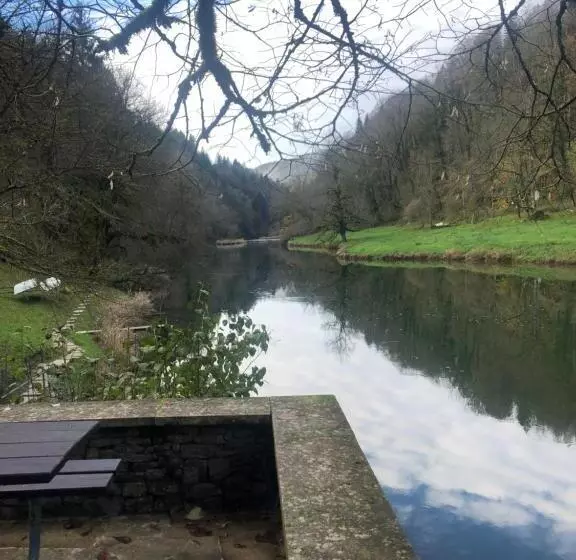 ホテル Auberge De La Bouege