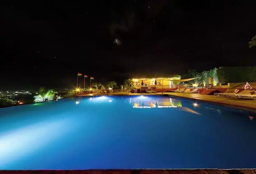 ホテル Golden Hill Parker