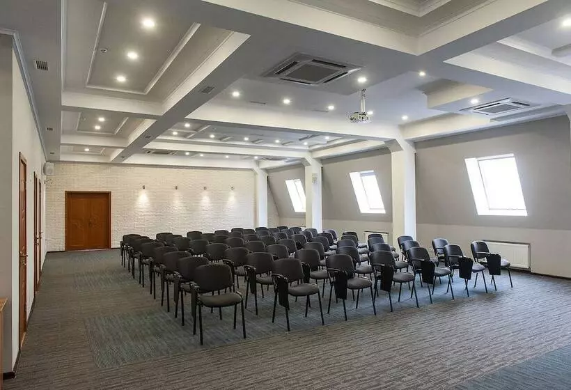 Green Park Hotel & Spa