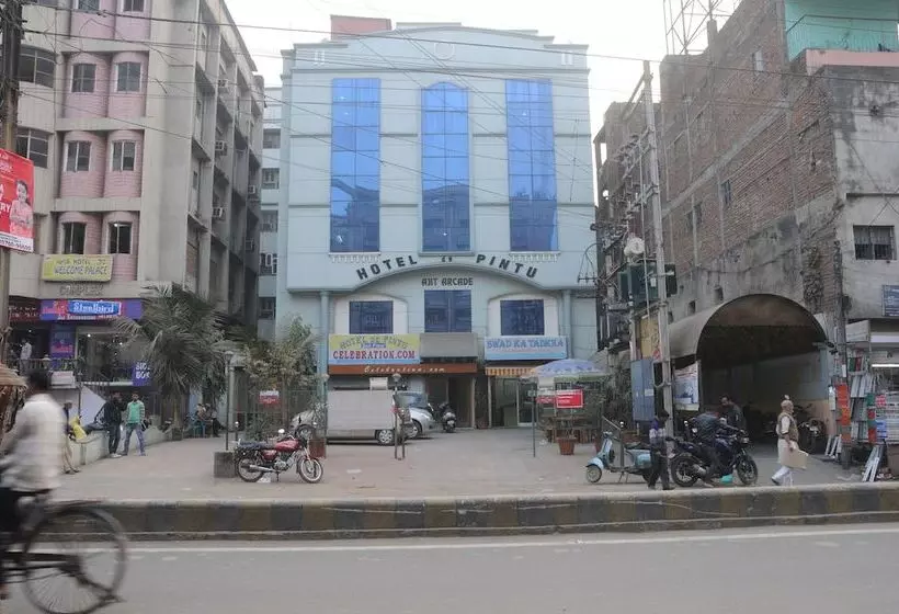 Oyo 3061 Hotel De Pintu