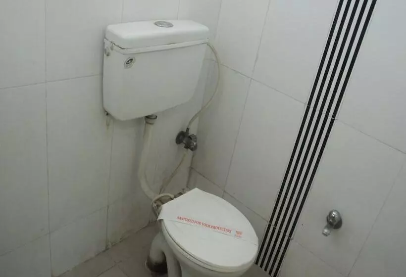 Oyo 3061 Hotel De Pintu
