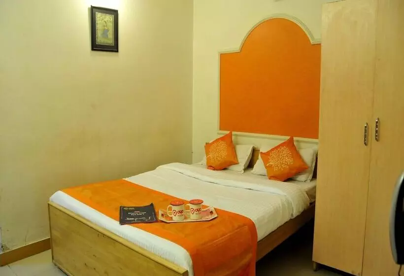 Oyo 3061 Hotel De Pintu
