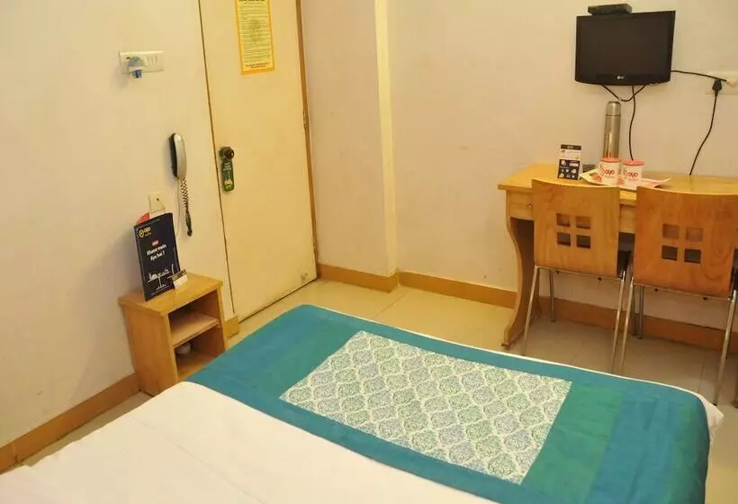 Oyo 3061 Hotel De Pintu