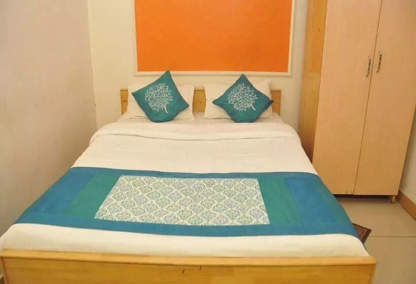 Oyo 3061 Hotel De Pintu