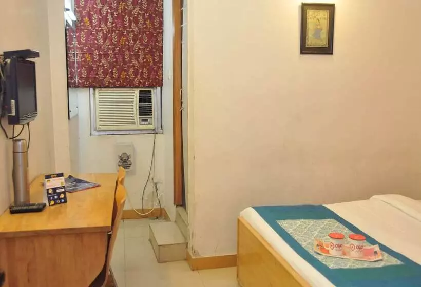 Oyo 3061 Hotel De Pintu