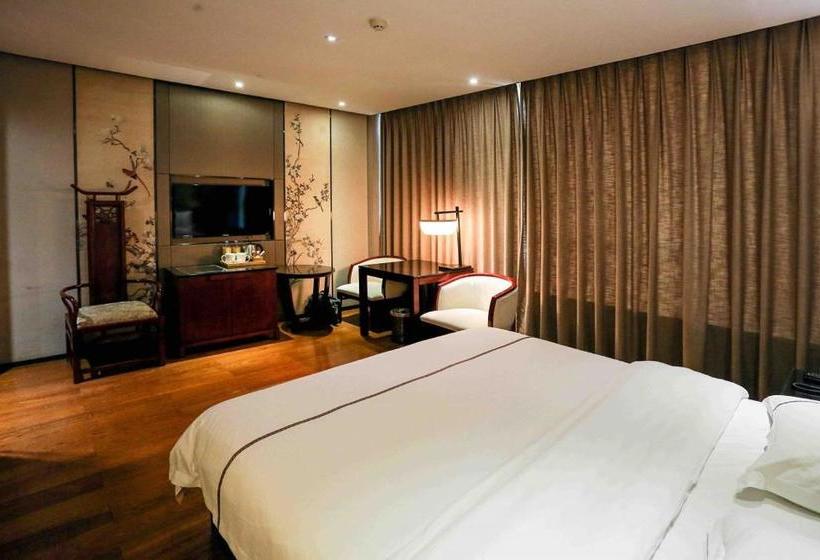 Starway Hotel Xiangyang Railway