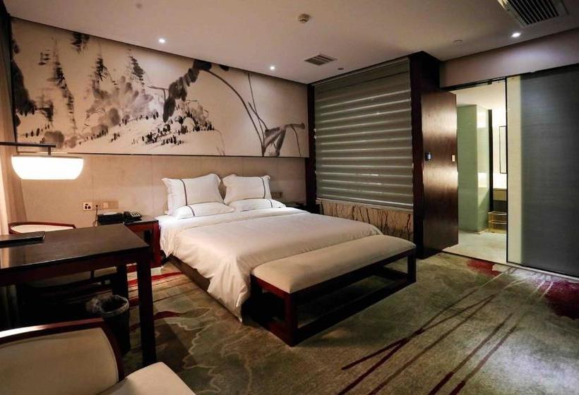 Starway Hotel Xiangyang Railway