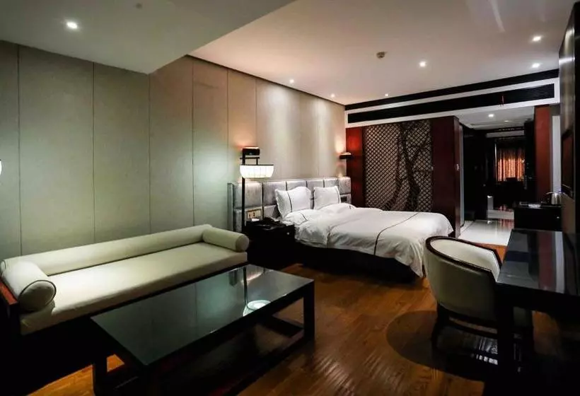 Starway Hotel Xiangyang Railway