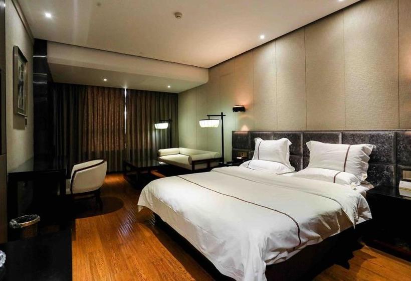 Starway Hotel Xiangyang Railway