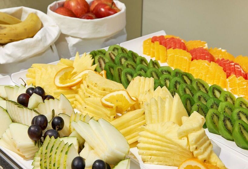 هتل NH Collection Marseille