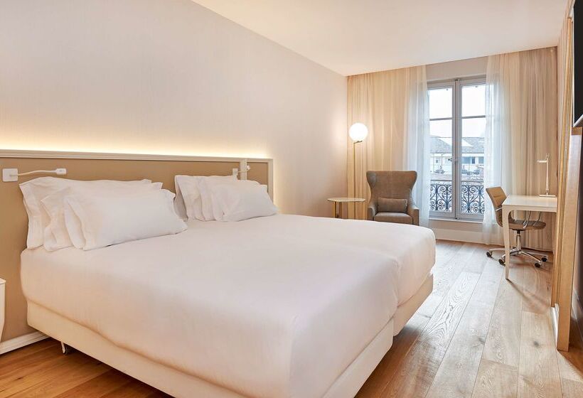 هتل NH Collection Marseille