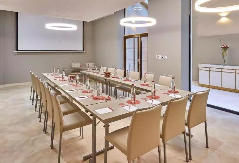 Hotelli NH Collection Marseille