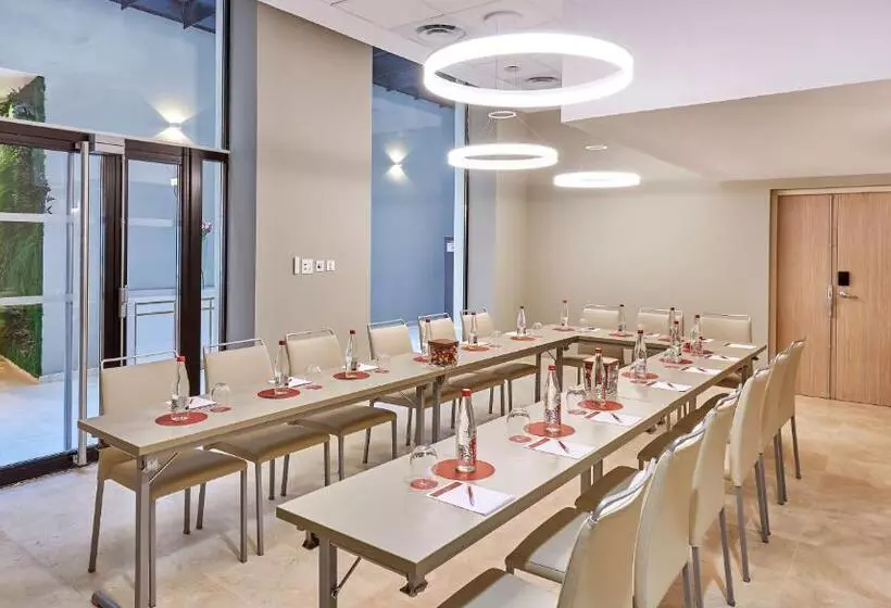 Hotelli NH Collection Marseille