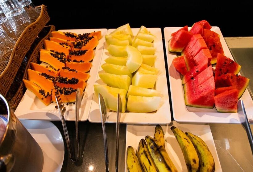 هتل Uiramutam Palace