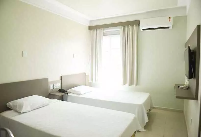 Hotelli Uiramutam Palace