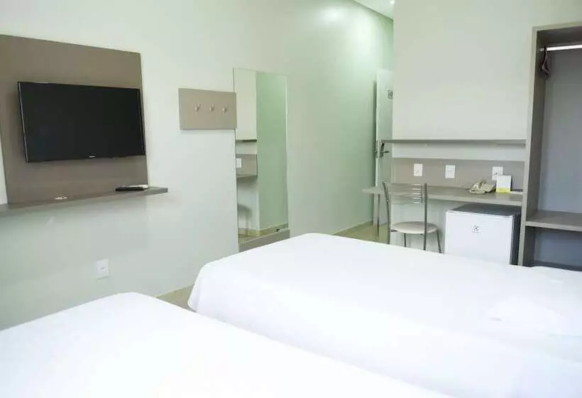 Hotelli Uiramutam Palace